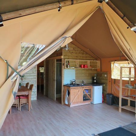 Domaine Audubert Guest House แซ็ง-ต็องโตแน็ง ภายนอก รูปภาพ
